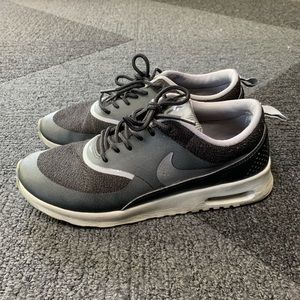 Air Max Thea